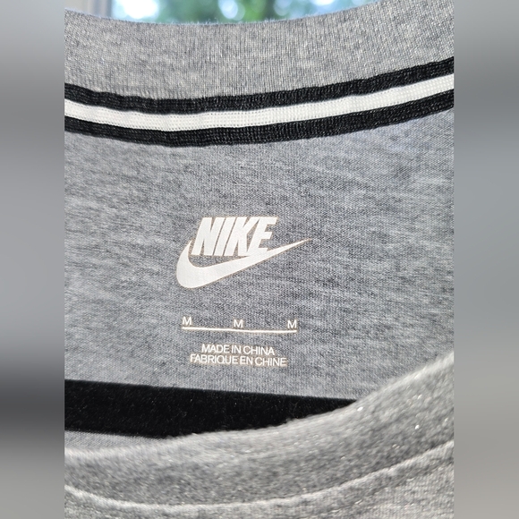Nike Gray Athletic Tee w/ Chest Logo | Men's M | Made April 2021 - Picture 3 of 3